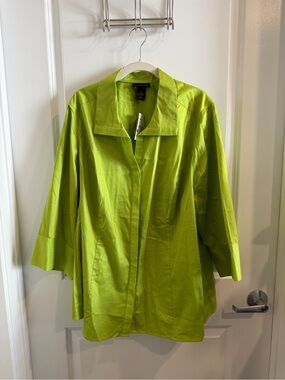 Lane Bryant Lime Button-Front Blouse. Size 28 New with tags